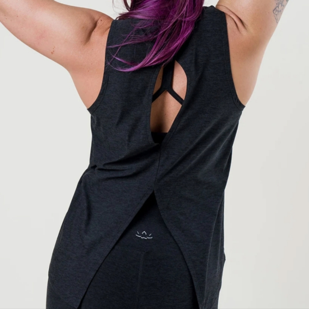 Beyond Yoga Featherweight All About It Split Back Tank